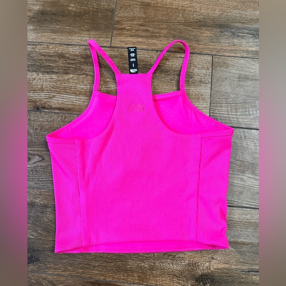 The North Face Women’s Guide Forward Rib Tanklette in Pink Glo Small, Pink Tank - Picture 4 of 7